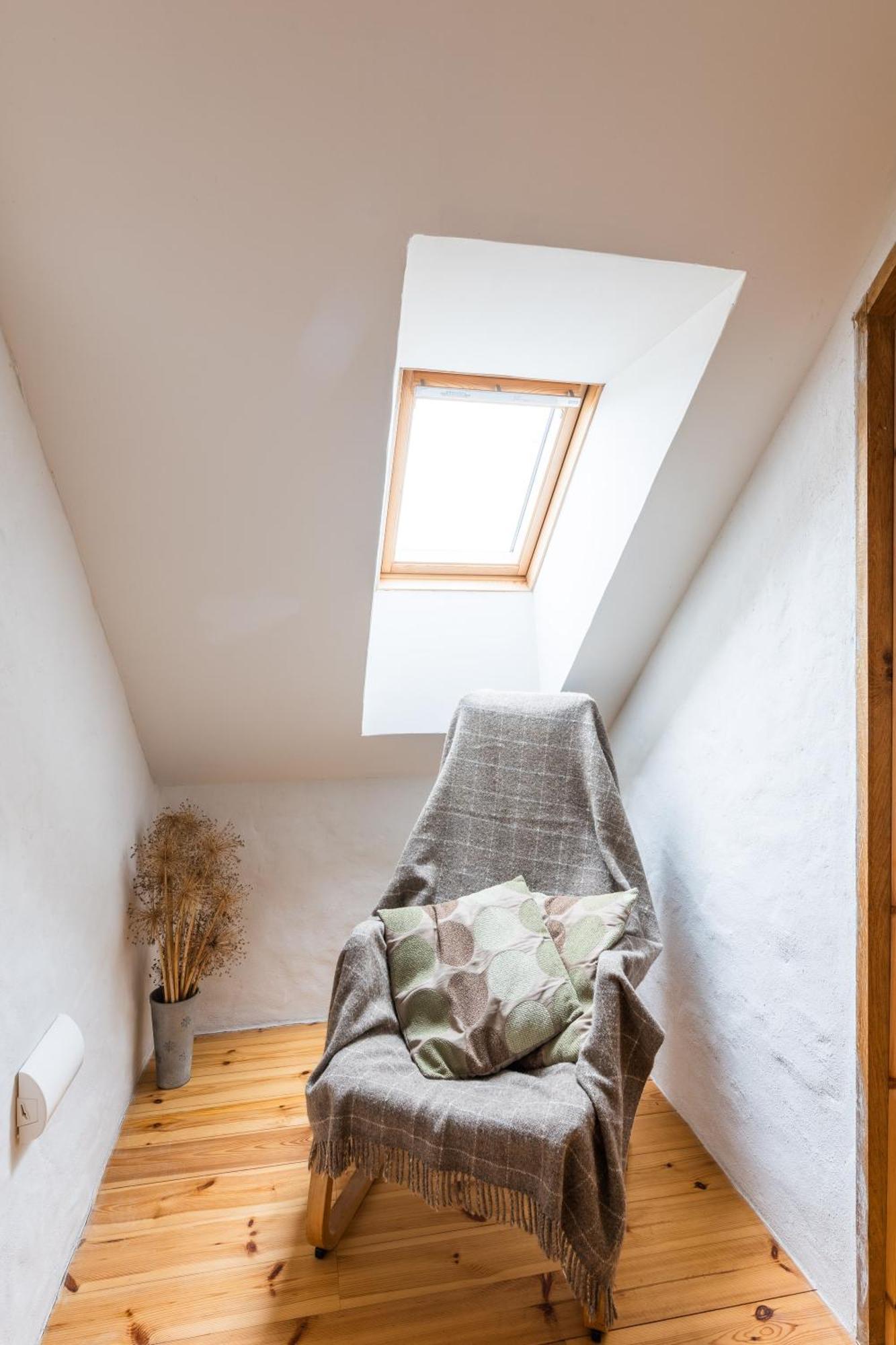 The Workshop- Eco Cottage By The Coastal Path Goodwick Exterior foto